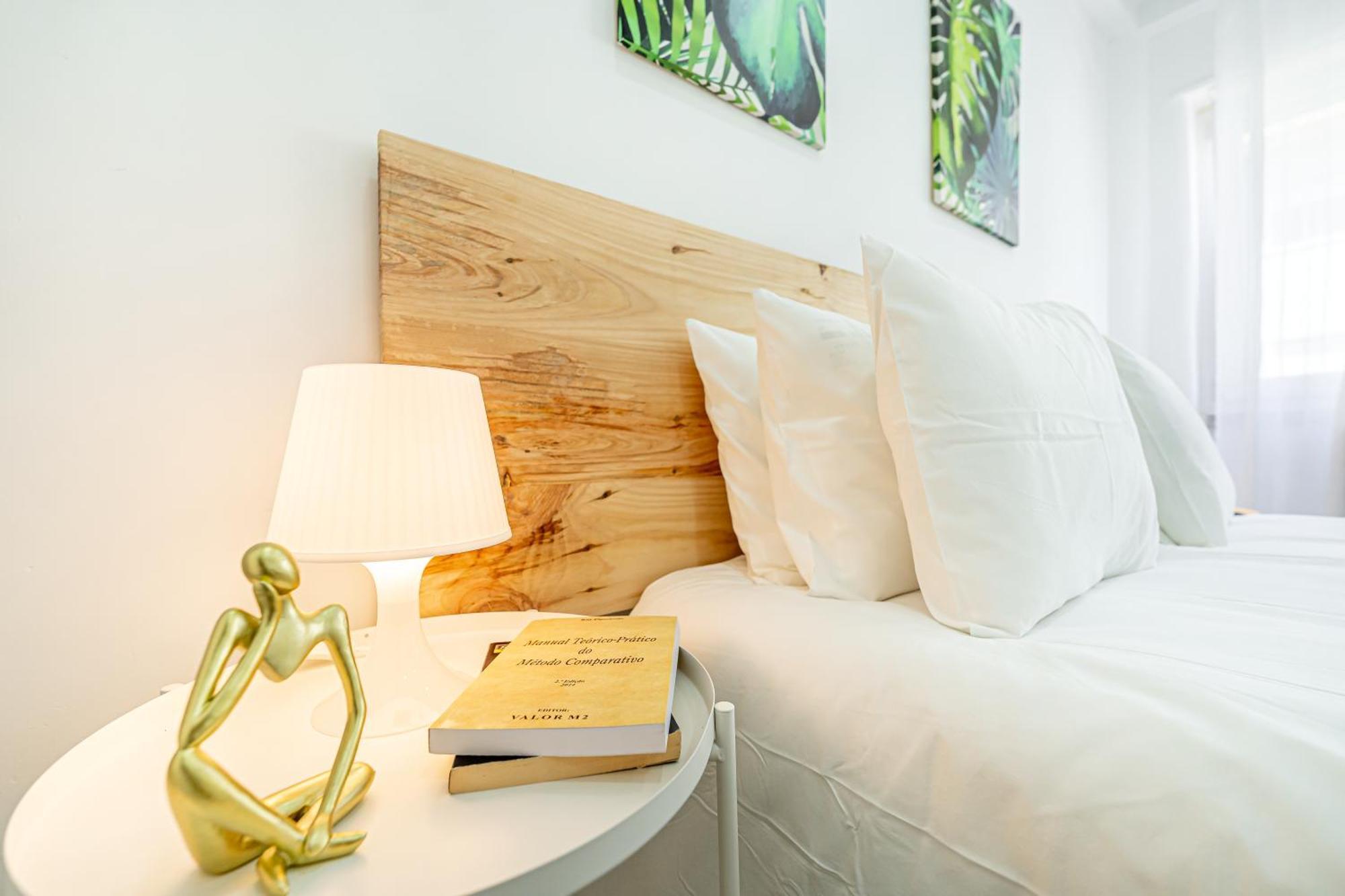 Santos Mattos Guesthouse & Apartments By Lisbon With Sintra Amadora Ngoại thất bức ảnh